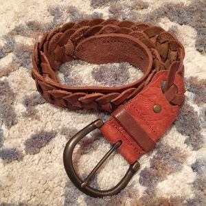 GAP Genuine Leather Vintage Style Braided Belt Small